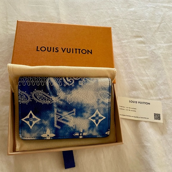 Louis Vuitton Monogram Bleached Blue Bandana Print Card Case Holder Wallet - Picture 8 of 8